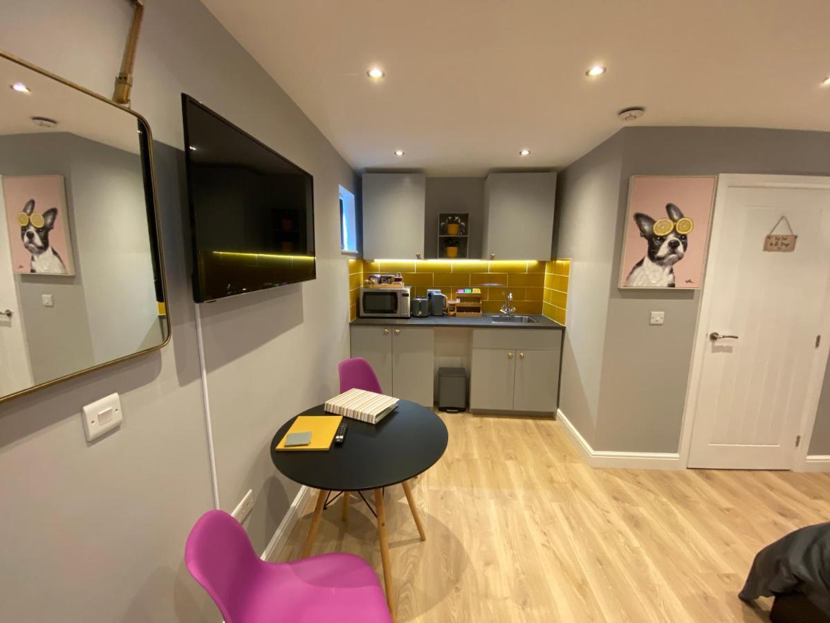 Modern Luxury 1 Bed Apartment With Parking Near Stansted Airport Stansted Mountfitchet Exterior foto